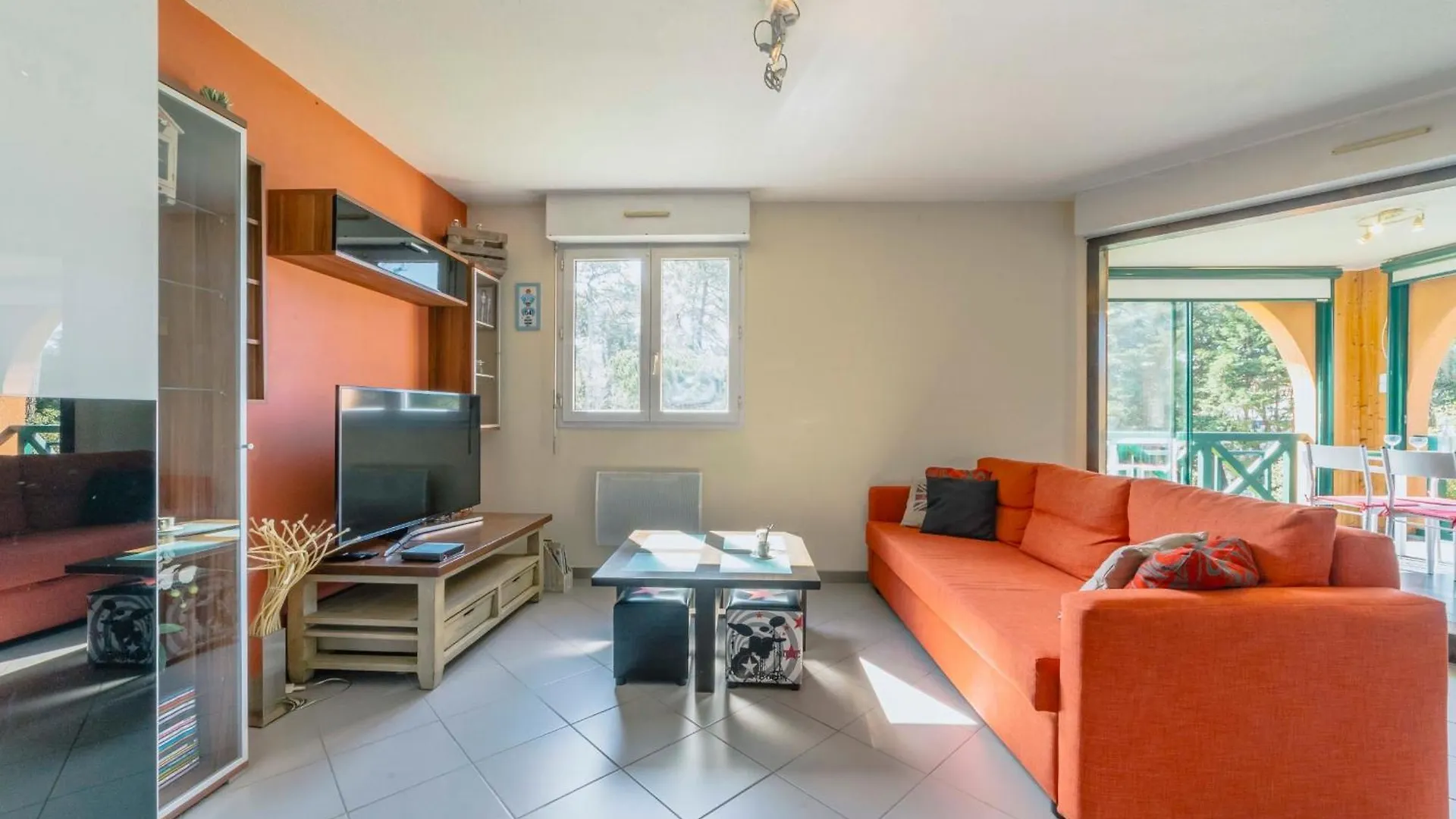 Le Landais Wifi Terrasse Plage 0*, تارنوس فرنسا